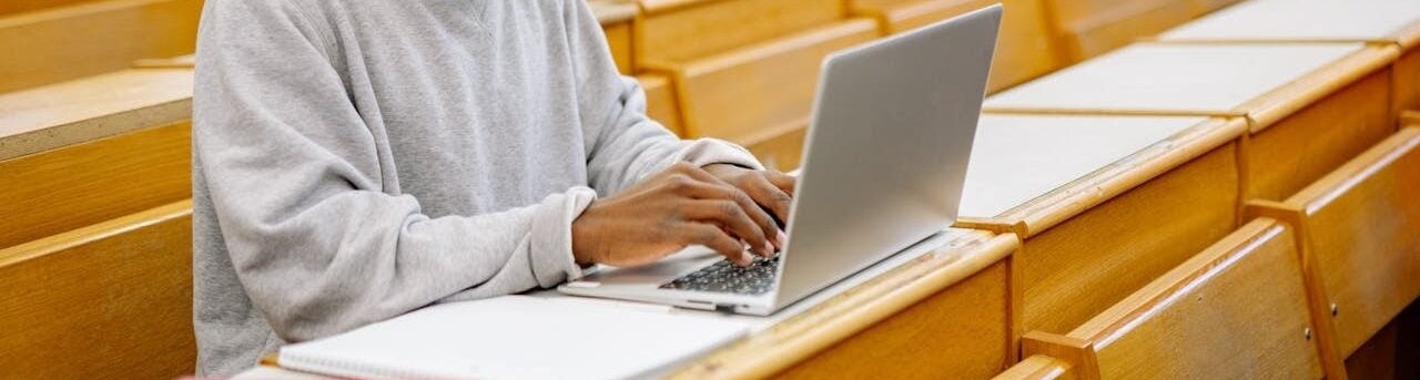 Calendário de estudo para desenvolvimento da carreira em tecnologia